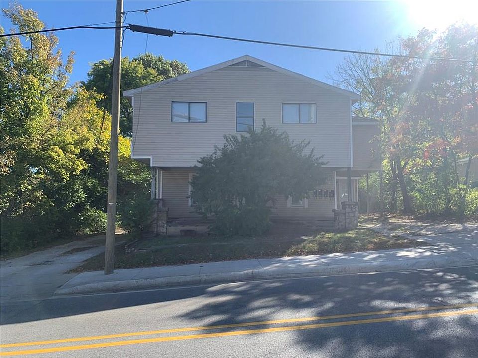 1st image of 718 Leverett Ave #1