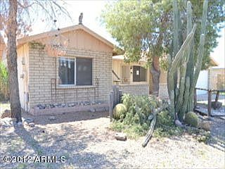 4th image of 8819 W Cinnabar Ave