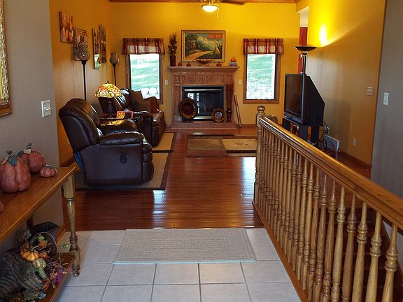 2nd image of 4711 Foxhollow Ct