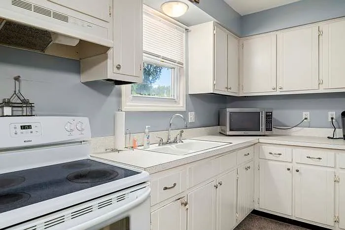 360 David Ct — Photo 5