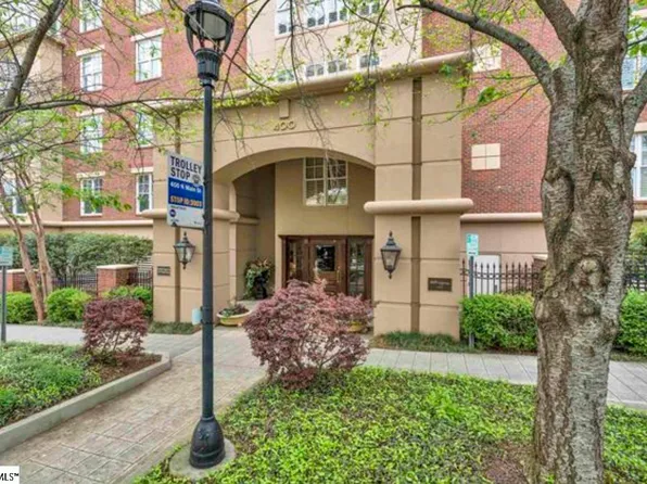 400 N Main St APT 303, Greenville, SC 29601