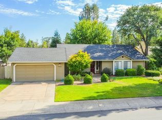 1855 Edgewood Dr, Redding, CA 96003