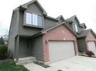 2020 Jeffrey Ln, Elgin, IL 60123