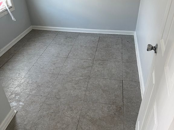 3rd image of 4864 Magoun Ave Rear Top