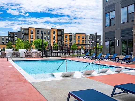 5th image of 10250 Gateway Pl #2-103