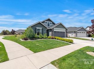 5948 W Hamm Ln, Eagle, ID 83616
