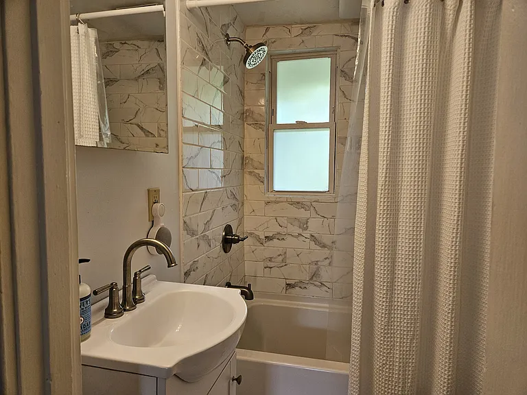 25 Shepard St #B — Photo 10