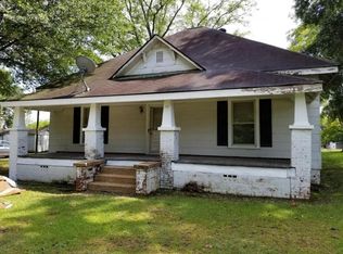 8612 Fairforest Rd, Spartanburg, SC 29303