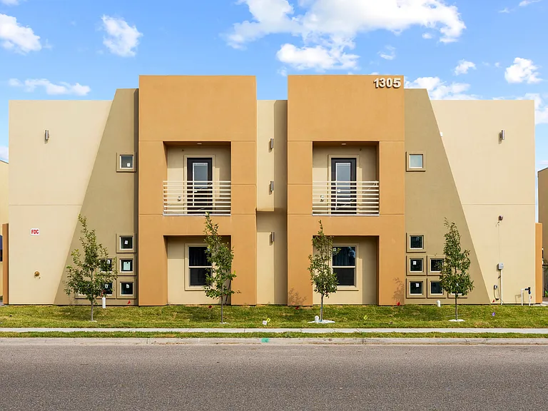 1305 E Daffodil Ave #D — Photo 12