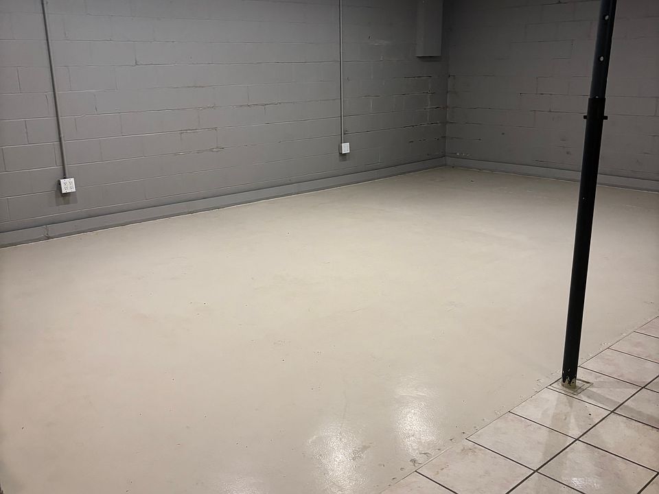 1st image of 146 Jan Ann Dr