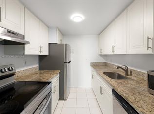 2350 NE 135th St APT 812, North Miami, FL 33181