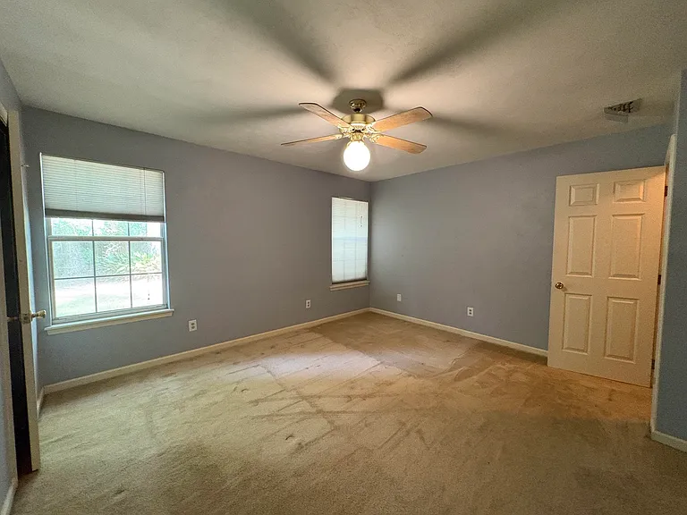 460 Merlin Ct — Photo 17