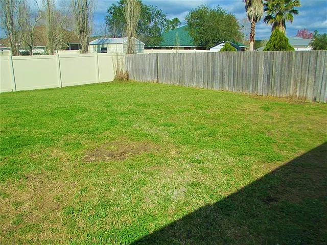3156 Peppertree Dr — Photo 24