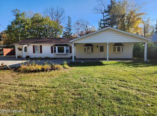 285 Montgomery St, Montgomery, PA 17752