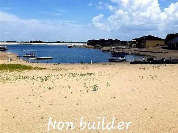 2nd image of 310 Driftwood Ln