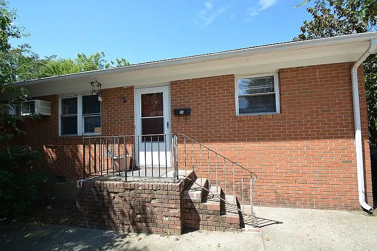 510 Burlington Ave #A