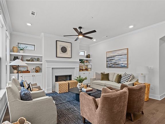 4th image of 4385 W Huron Loop