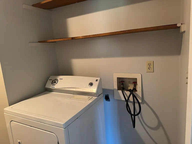 112 Monterey Dr — Photo 10