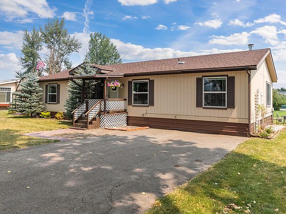 3rd image of 12841 Agate Dr