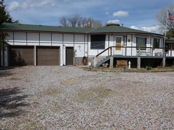 551 W Sybille St, Guernsey, WY 82214