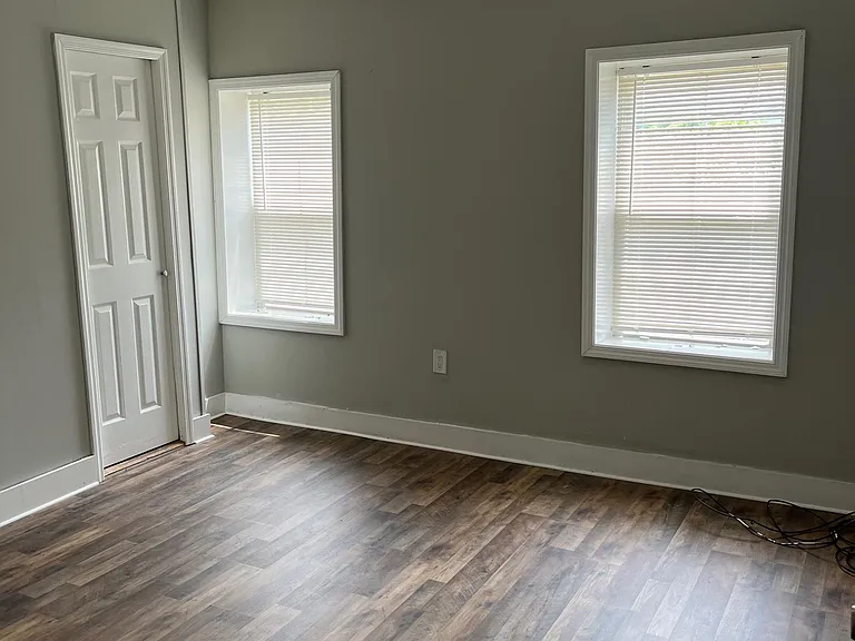 246 Britton Ave — Photo 11