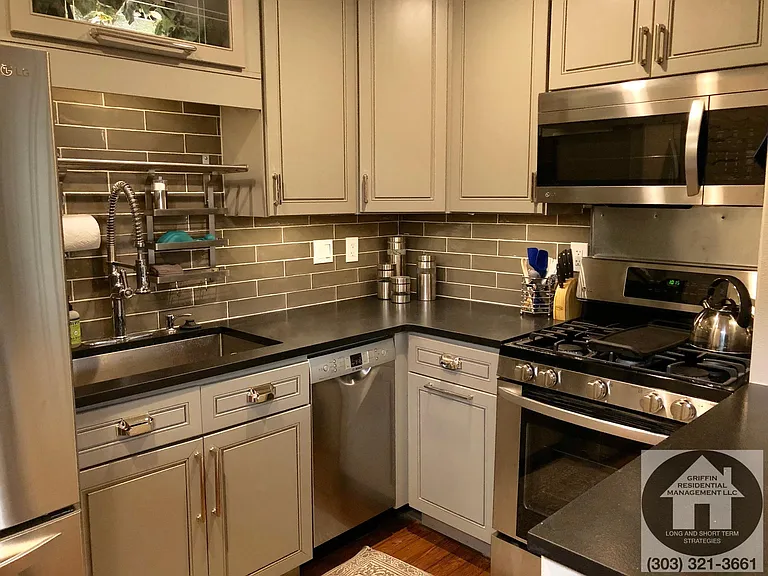 1305 E 12th Ave #3 — Photo 4