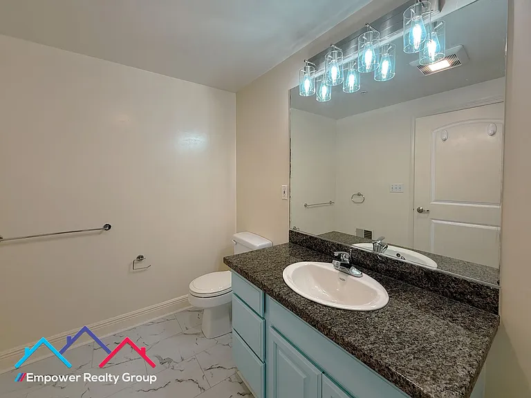 1515 14th Ave #302 — Photo 16
