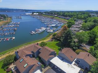 530 N Hayden Bay Dr, Portland, OR