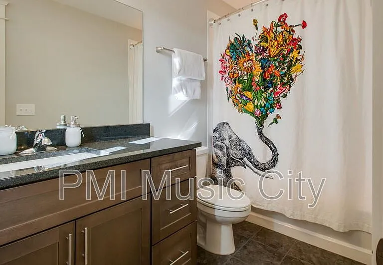 121 Porter Ter — Photo 10