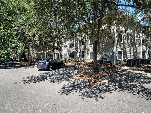 2nd image of 4000 SW 23rd St APT 4-305