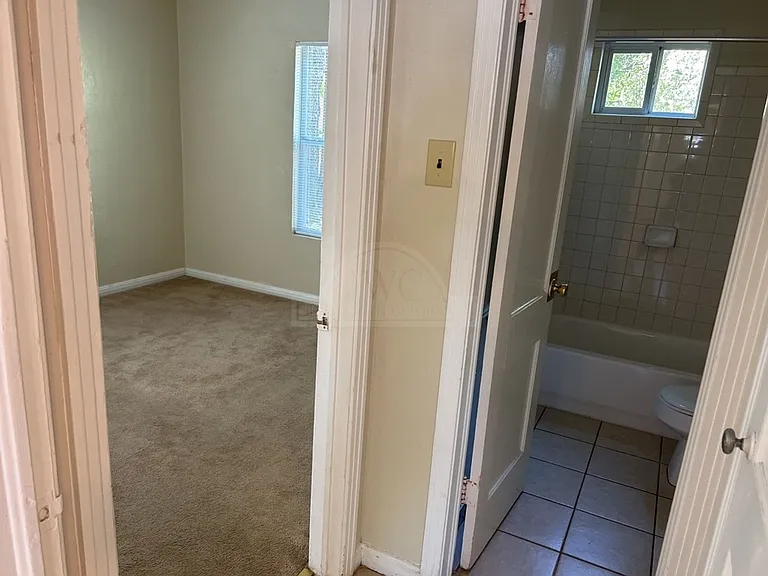 1608 Duncan Ave — Photo 14
