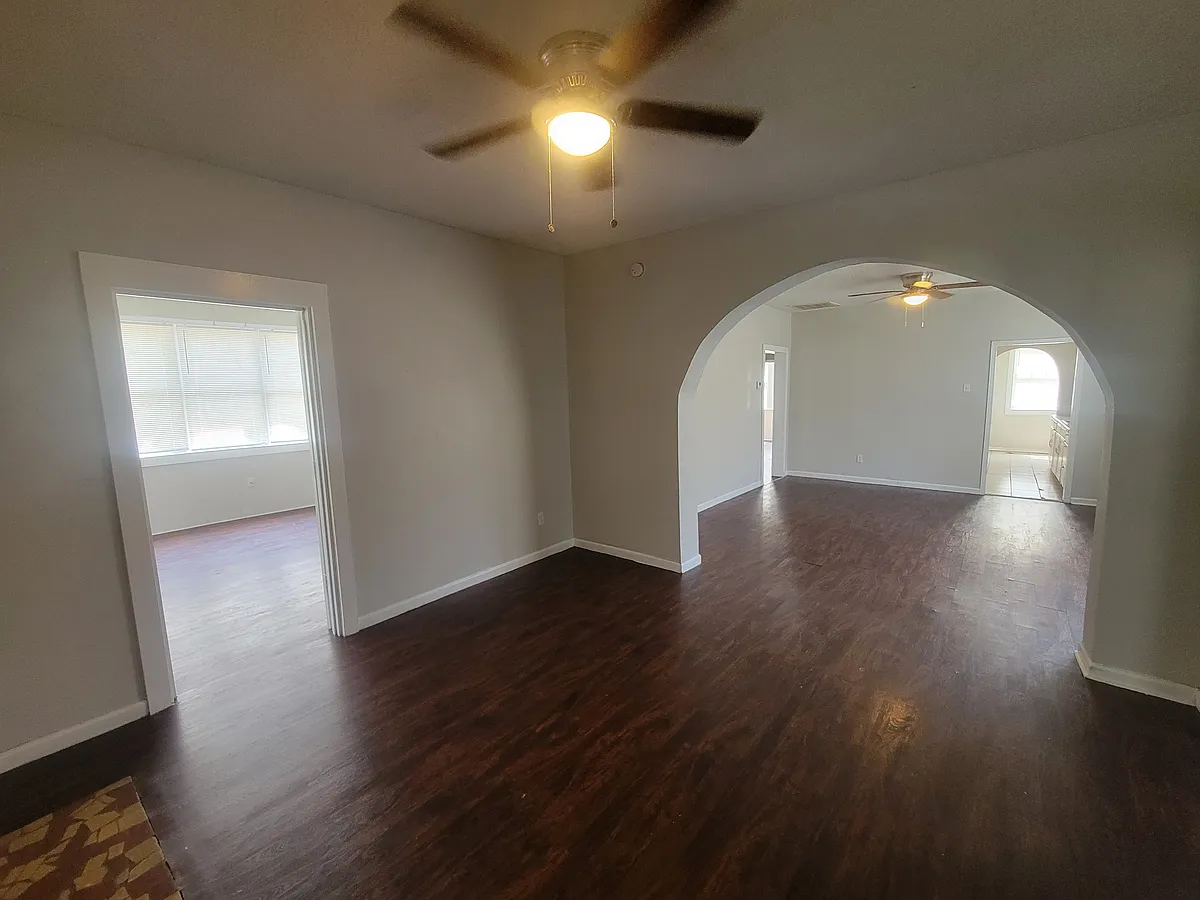 Building Photo - 4921 W 30th St