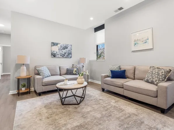 314 Bedford St APT 12, Lexington, MA 02420