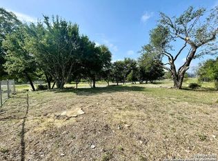341 Lake Dr, Kerrville, TX 78028
