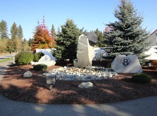 10871 N Rocking R Rd, Hayden Lake, ID 83835