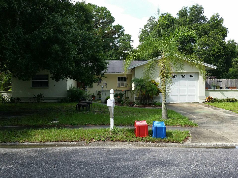 1st image of 5562 Rollingwood Dr