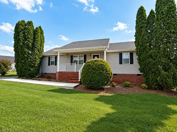 50 Regan Ct, McMinnville, TN 37110