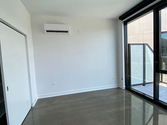 5th image of 1400 S Blue Island Ave #718