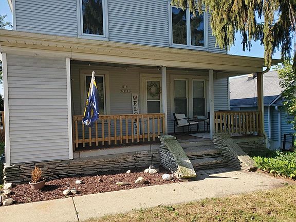 3rd image of S16W22081 Arcadian AVENUE