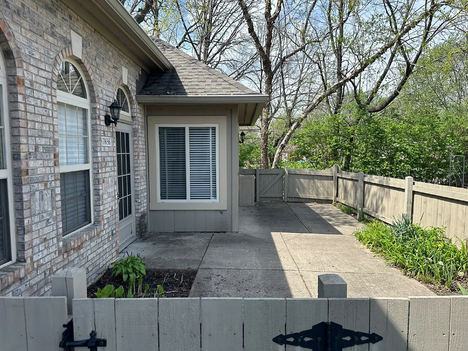 2 bed, 2.0 bath, 1690 sqft, $1,950 — Photo 3