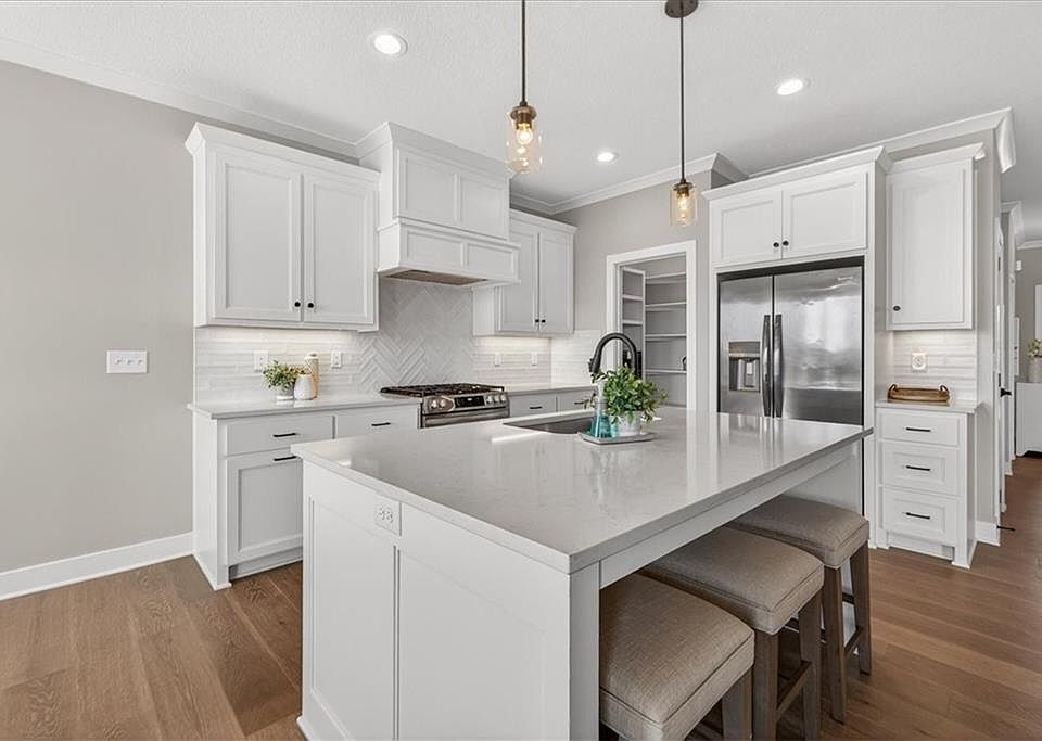 1st image of 24993 W 94th Pl