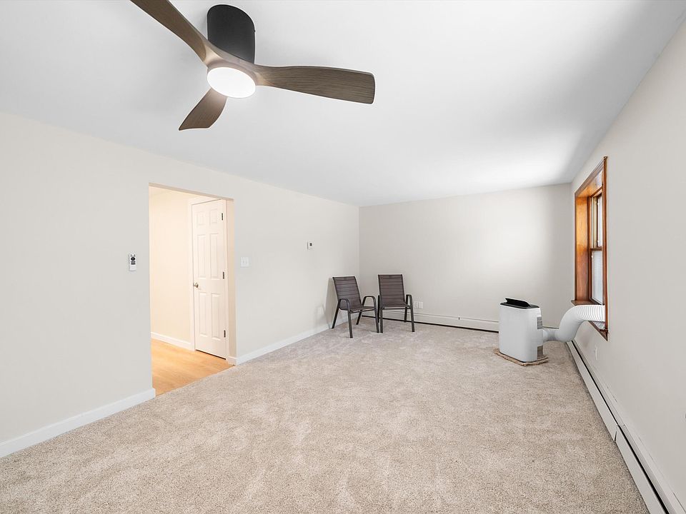 1040 N Wayne Rd, photo 9