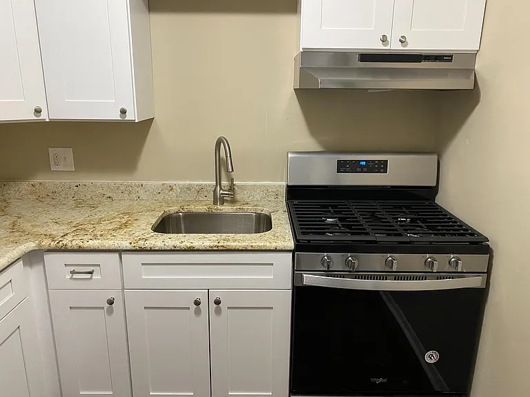 8745 S Roberts Rd #1C — Photo 9