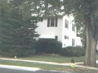 2039 Drouillard Rd, Northwood, OH 43619