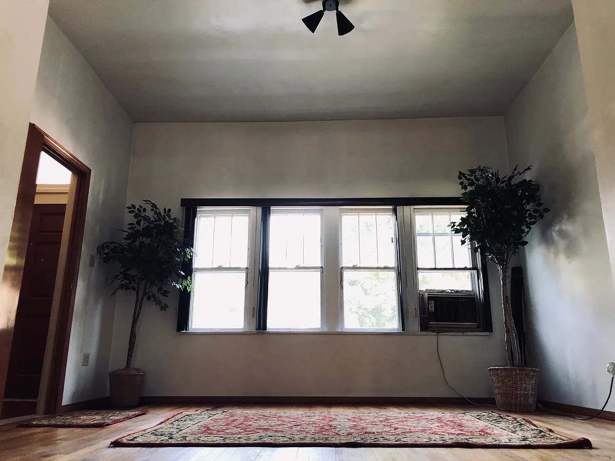 Front Room - Living Room - 1527 N Jackson St #LOWER