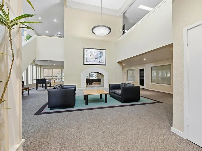 285 Tradewinds Dr #6 — Photo 19
