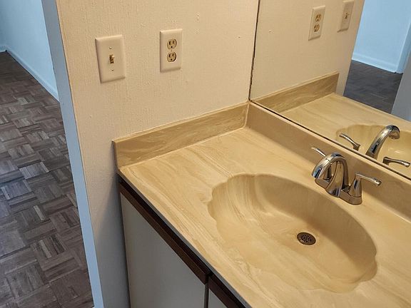 5th image of 5854 Summerfield Court #52