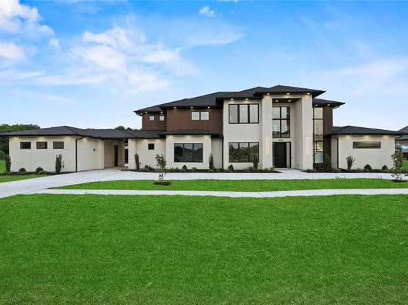 2964 Pinehurst Grand, Prairie, TX 75104