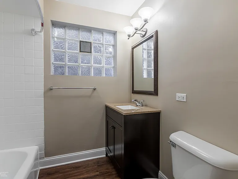 8237 S Drexel Ave #3E — Photo 8