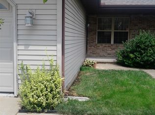 147 Genoa Dr, Springfield, IL 62703